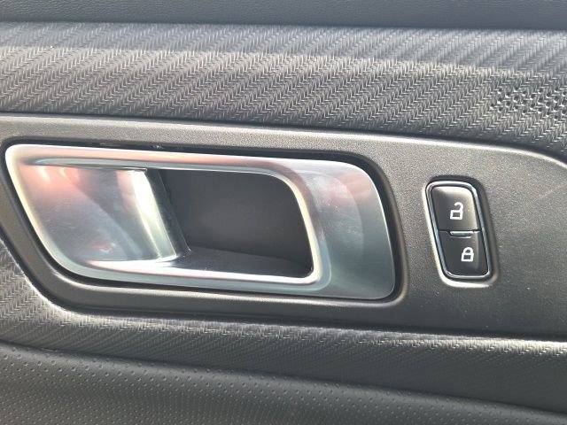 Certified 2025 Ford Mustang Premium image 17