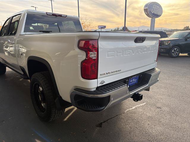 Used 2024 Chevrolet Silverado 2500 LT AWD/4WD image 13