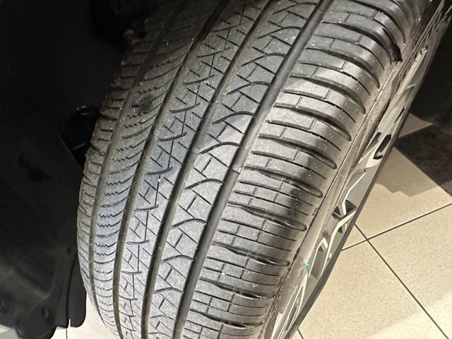 Certified 2025 Ford Explorer Platinum w/ Ultimate Package image 33