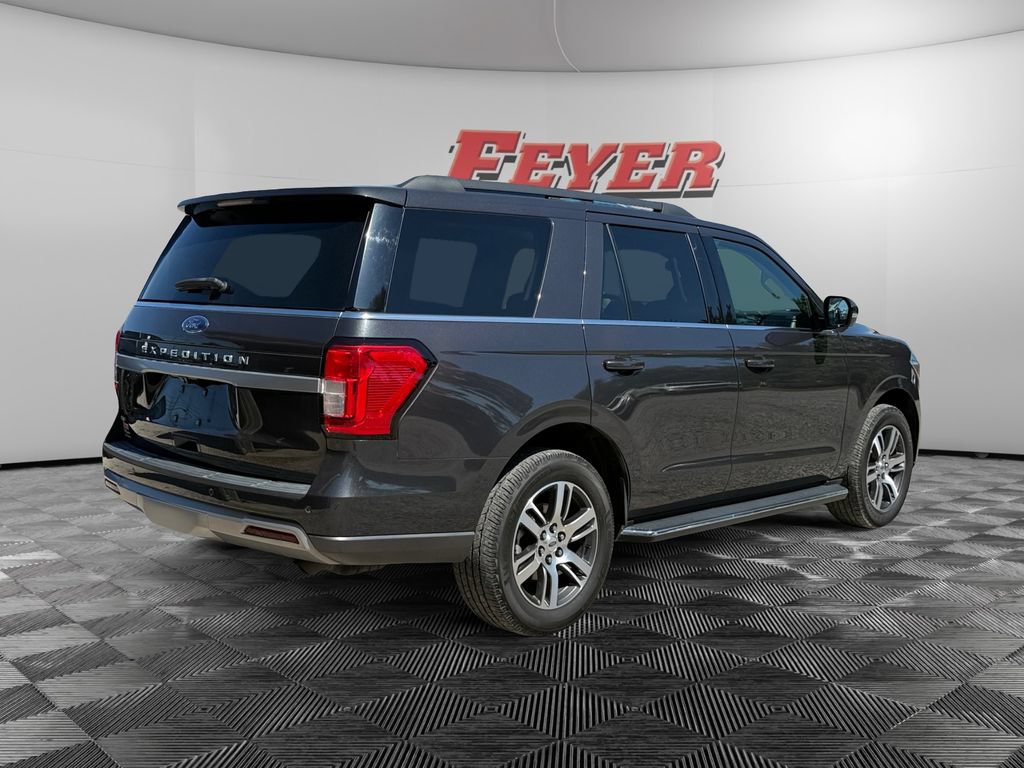 Certified 2022 Ford Expedition XLT RWD image 5