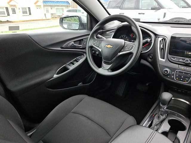 Used 2025 Chevrolet Malibu LT FWD image 14