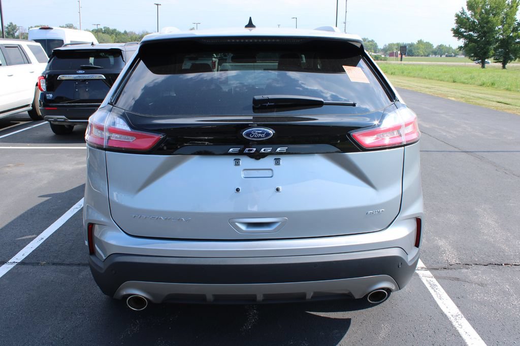 Certified 2024 Ford Edge Titanium AWD/4WD image 6