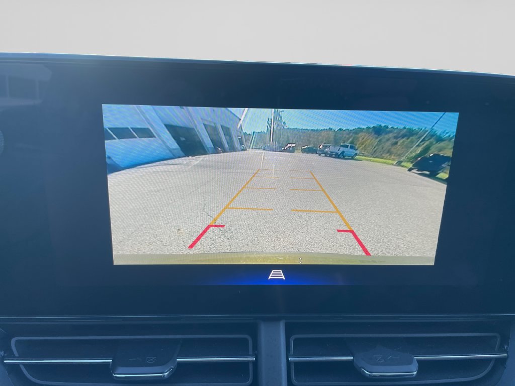 Used 2024 Chevrolet Trax ACTIV FWD image 27