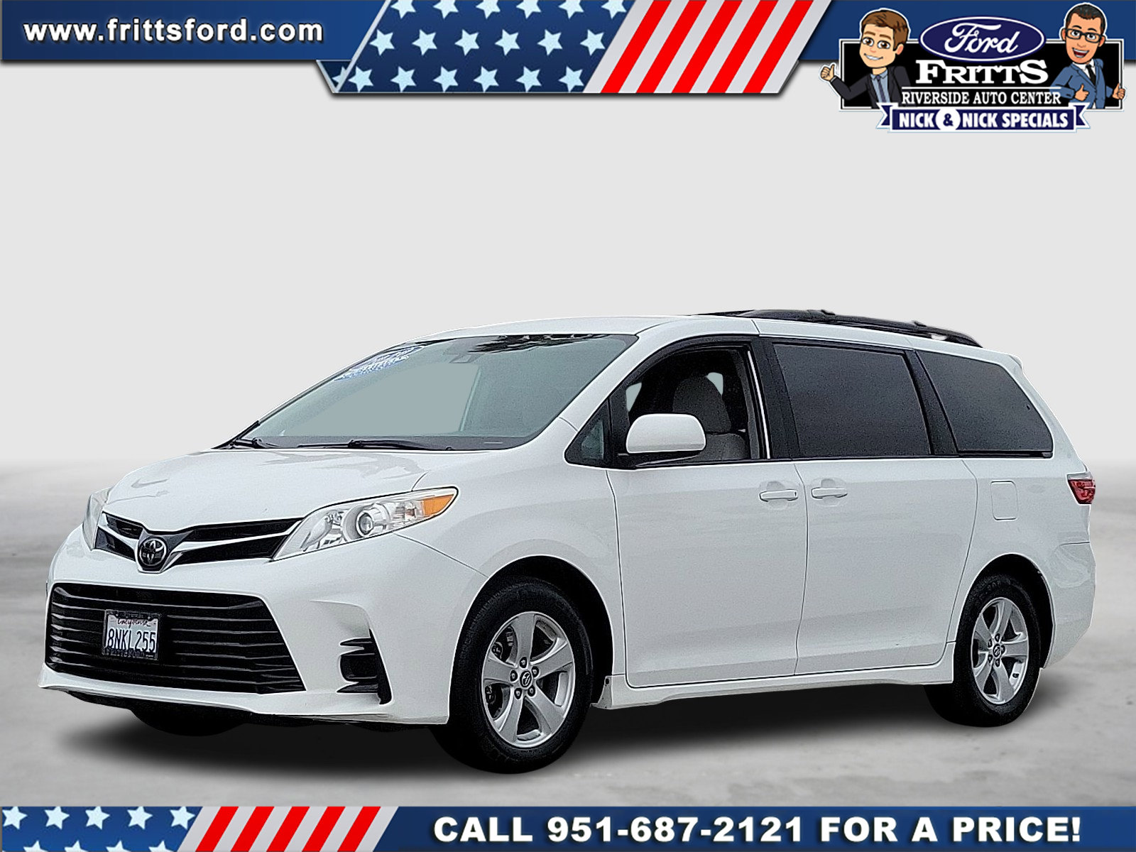 Used 2020 Toyota Sienna LE w/ Carpet Mat Package FWD image 1