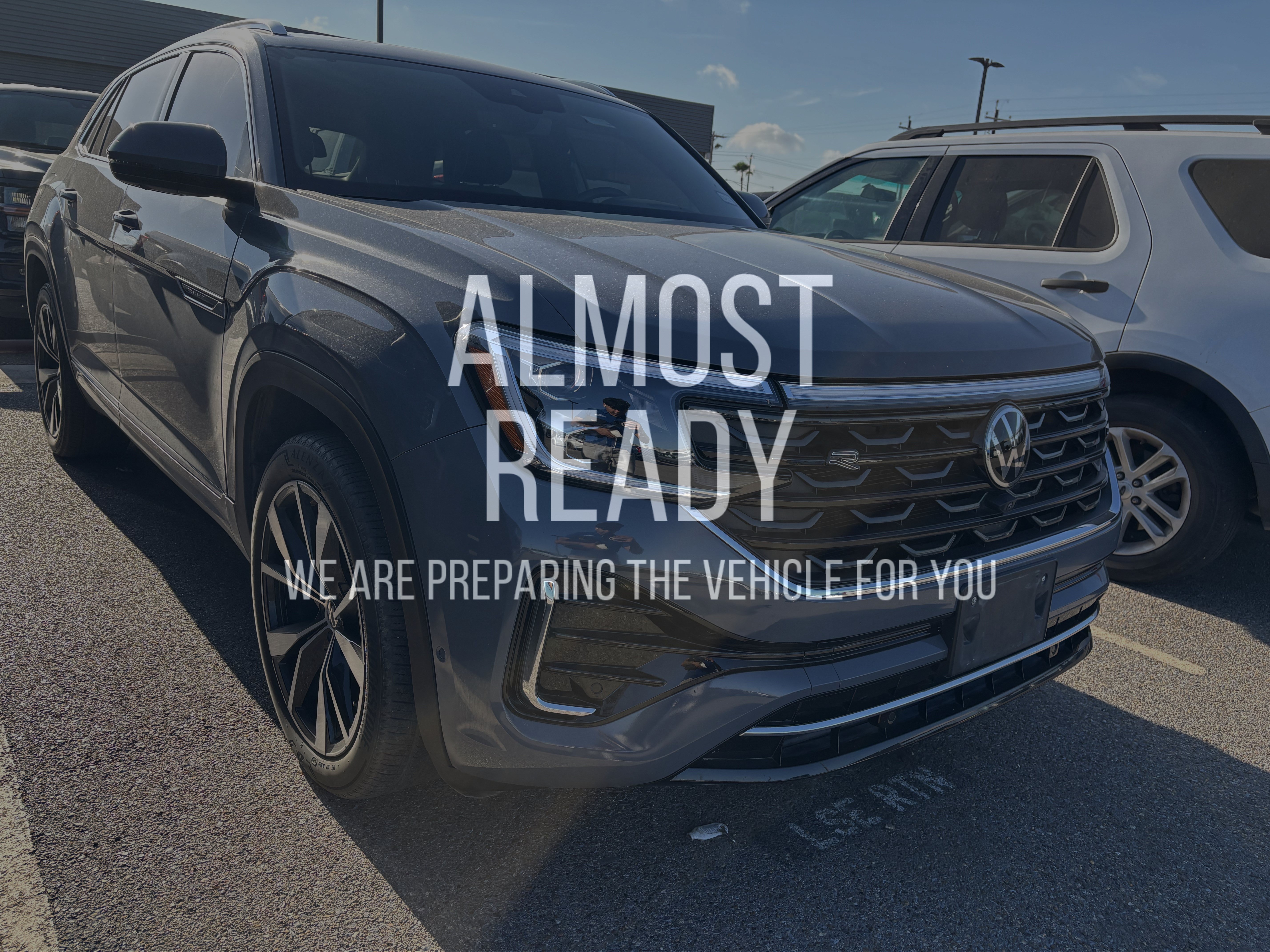 Used 2024 Volkswagen Atlas Cross Sport SEL Premium R-Line AWD/4WD image 5