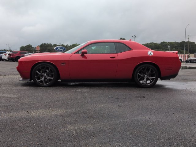 Used 2019 Dodge Challenger R/T RWD image 7