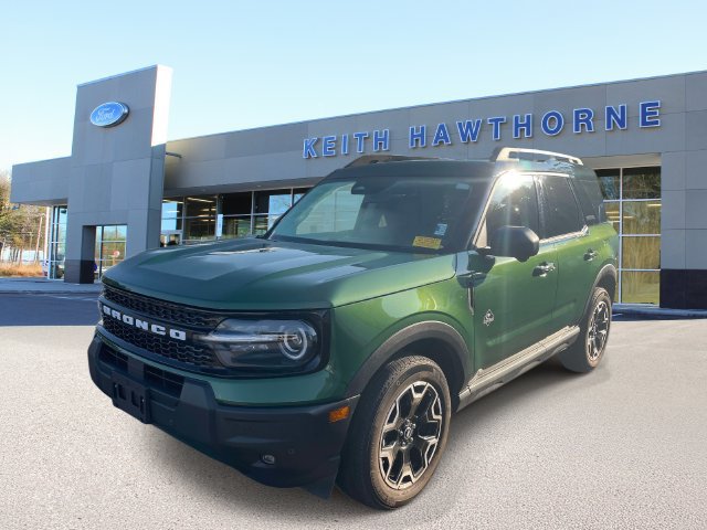 Certified 2025 Ford Bronco Sport Outer Banks w/ Outer Banks Tech Package+ AWD/4WD image 3