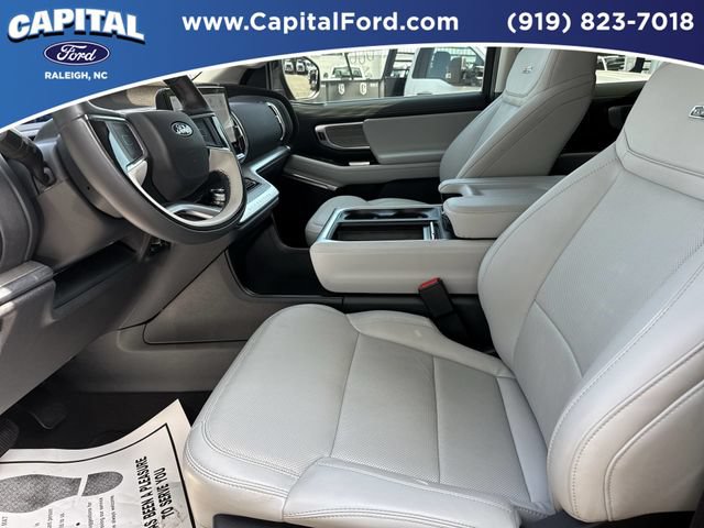 Certified 2025 Ford Expedition Platinum w/ Driver's Package AWD/4WD image 19