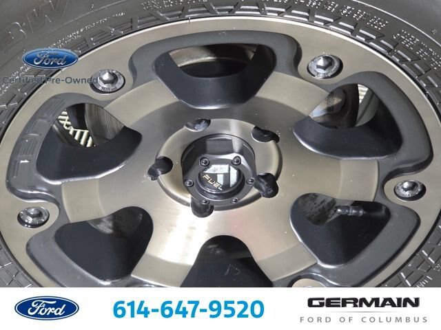 Used 2017 Jeep Wrangler Unlimited Rubicon w/ Connectivity Group AWD/4WD image 12