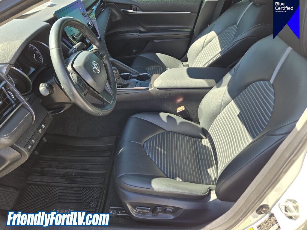 Used 2023 Toyota Camry SE FWD image 11