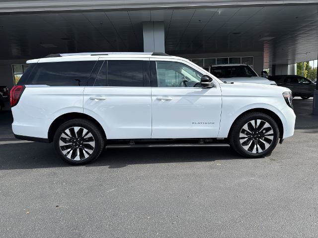 Certified 2025 Ford Expedition Platinum w/ Driver's Package AWD/4WD image 3