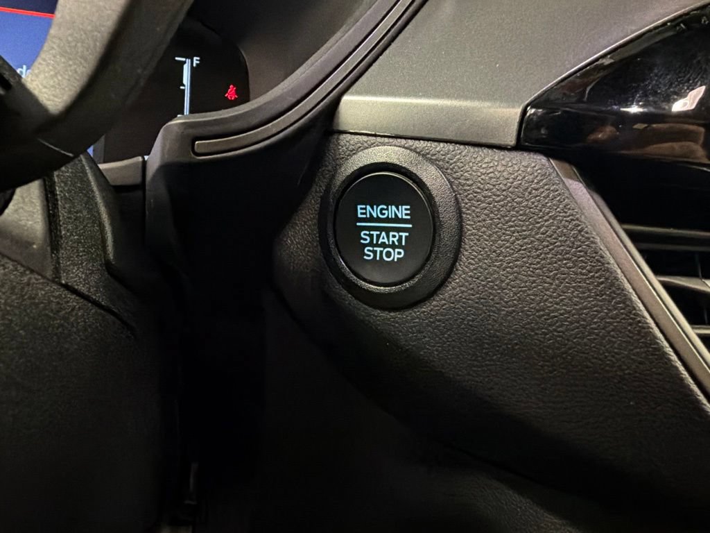 Certified 2025 Ford Escape Active AWD/4WD image 16