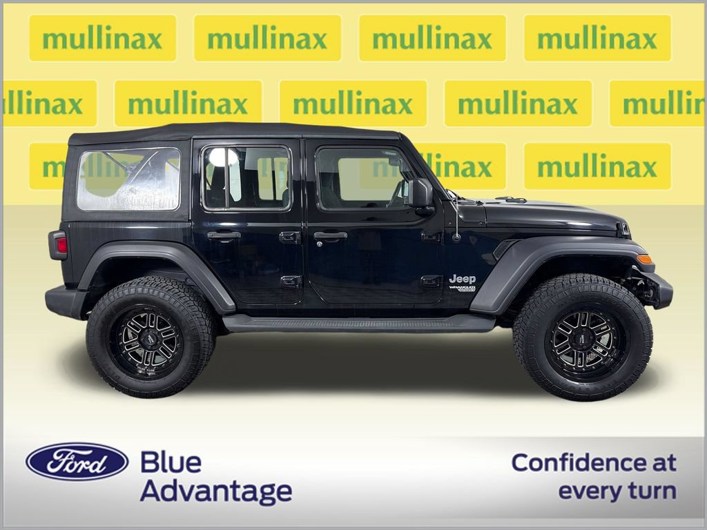Used 2020 Jeep Wrangler Unlimited Sport AWD/4WD image 2