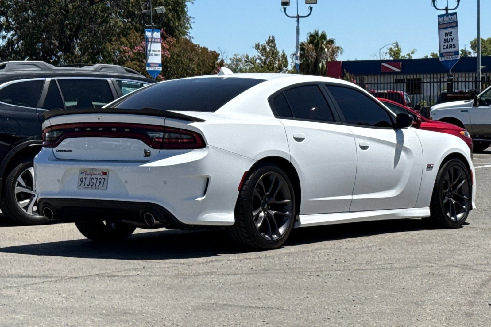 Used 2023 Dodge Charger Scat Pack w/ Navigation & Travel Group RWD image 4