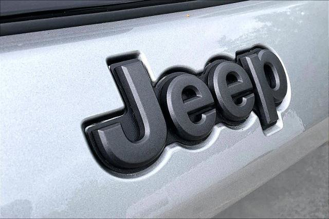 Used 2024 Jeep Compass Trailhawk AWD/4WD image 33