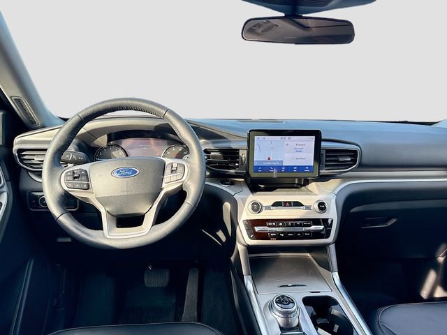 Certified 2023 Ford Explorer XLT w/ Equipment Group 202A image 25