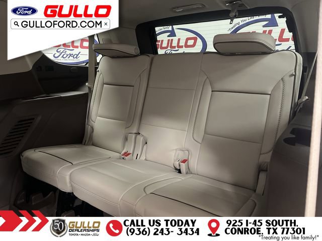 Used 2022 GMC Yukon Denali w/ Denali Premium Package AWD/4WD image 16