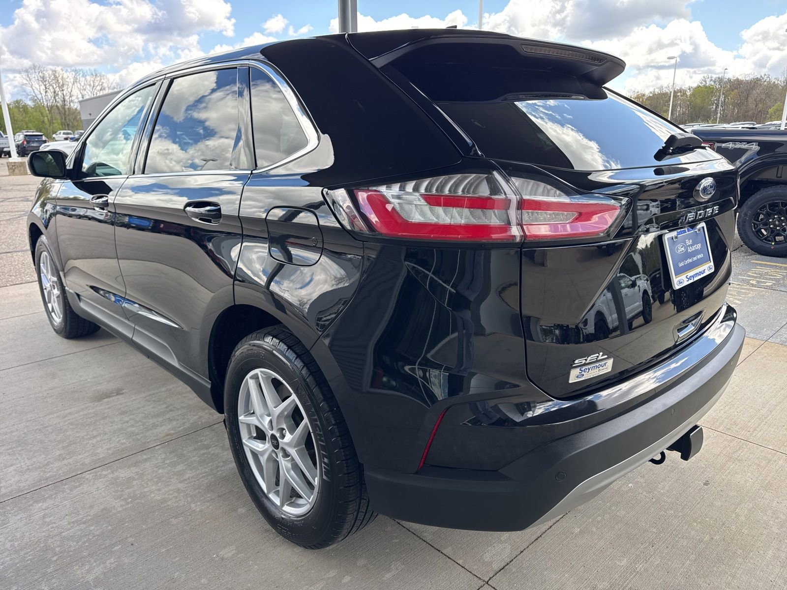 Certified 2024 Ford Edge SEL w/ Convenience Package AWD/4WD image 5