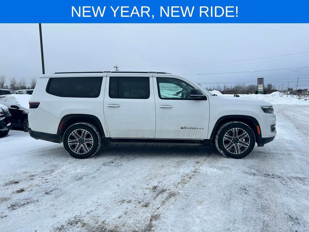 Used 2024 Jeep Wagoneer L Series II w/ Flexible Seating Group image 7