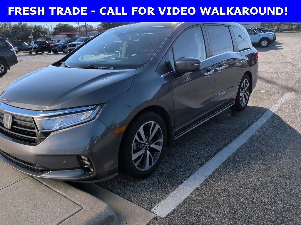 Used 2022 Honda Odyssey Touring image 2