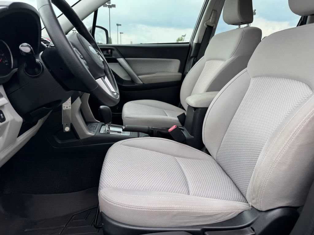 Used 2017 Subaru Forester 2.5i w/ Alloy Wheel Package AWD/4WD image 15