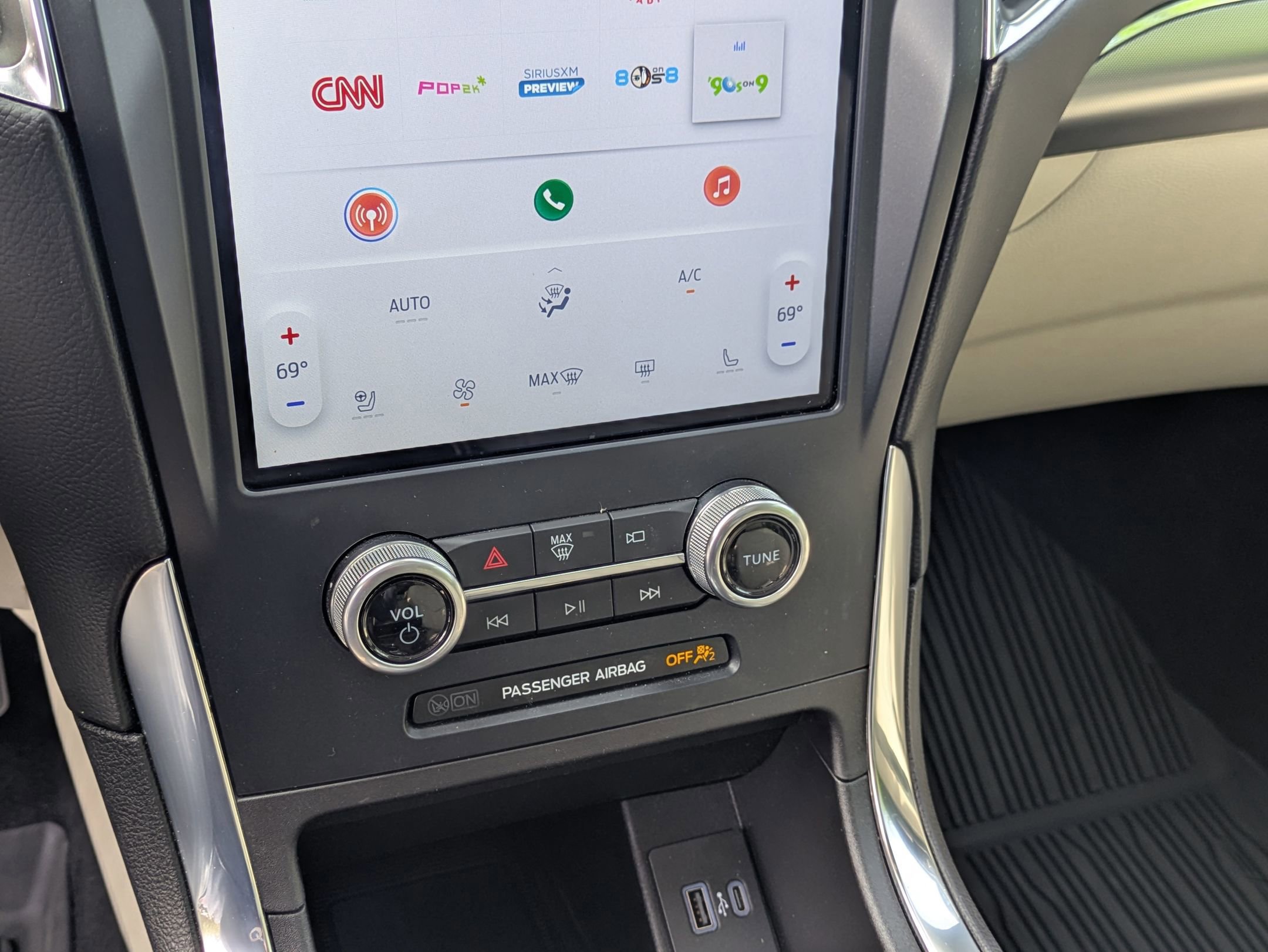 Certified 2023 Ford Edge Titanium image 25