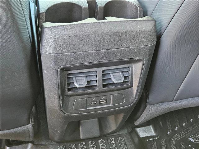 Used 2023 Chevrolet Colorado Z71 w/ Z71 Convenience Package 2 image 18