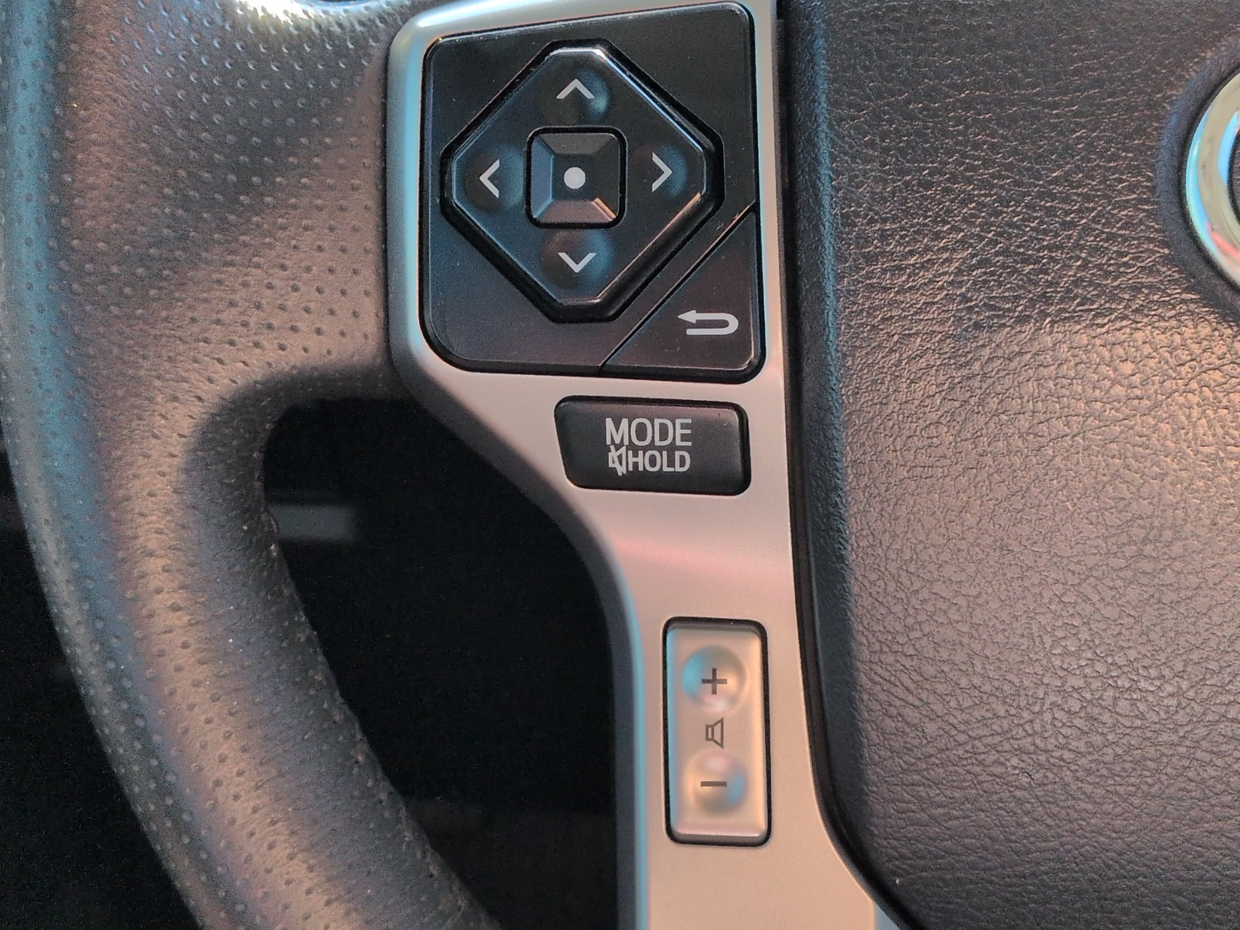 Used 2019 Toyota 4Runner SR5 Premium RWD image 23