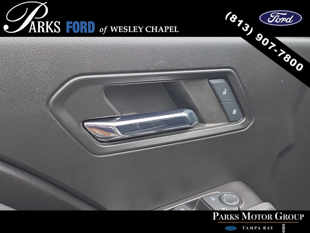 Used 2024 Chevrolet Colorado LT RWD image 16
