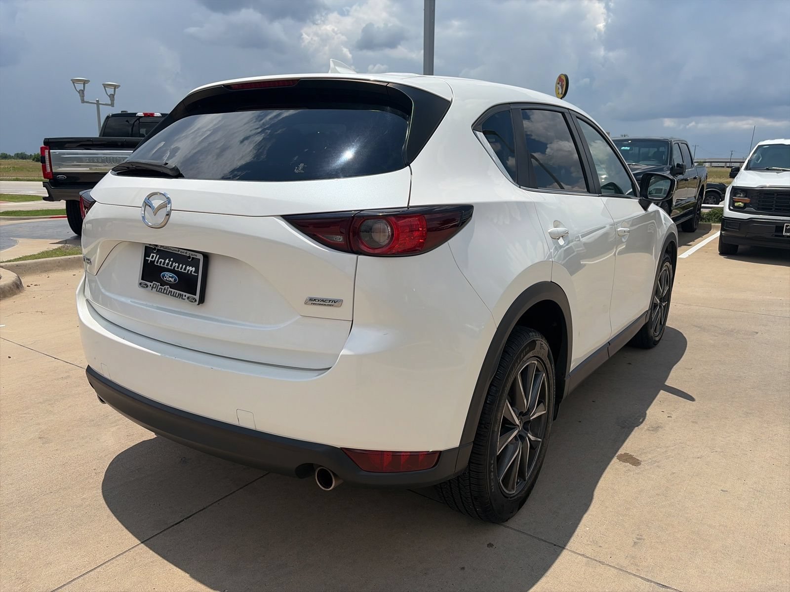 Used 2018 MAZDA CX-5 Touring FWD image 5