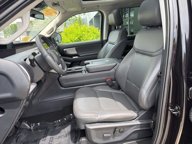 Certified 2025 Ford Expedition Active AWD/4WD image 14