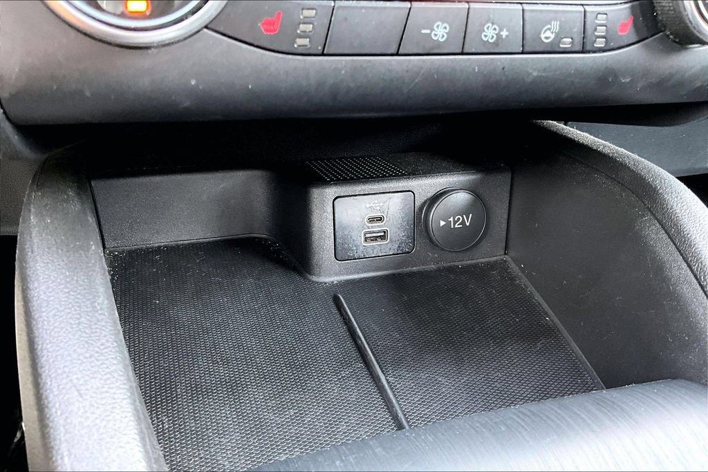 Certified 2025 Ford Escape ST-Line Select AWD/4WD image 26