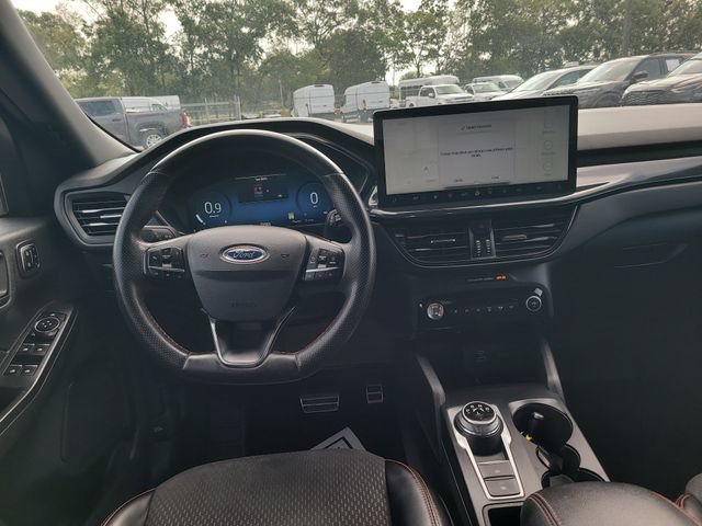 Certified 2023 Ford Escape ST-Line Elite AWD/4WD image 24