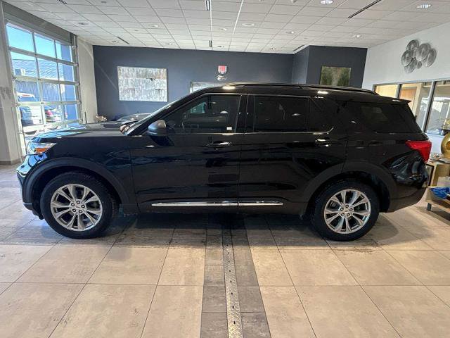 Certified 2020 Ford Explorer XLT w/ Equipment Group 202A image 2