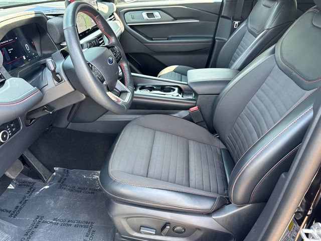 Certified 2025 Ford Explorer ST-Line AWD/4WD image 11