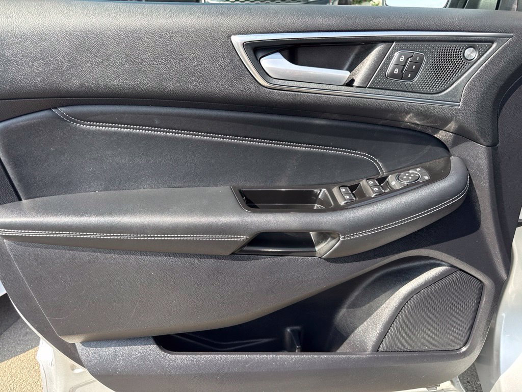 Certified 2019 Ford Edge Titanium FWD image 20