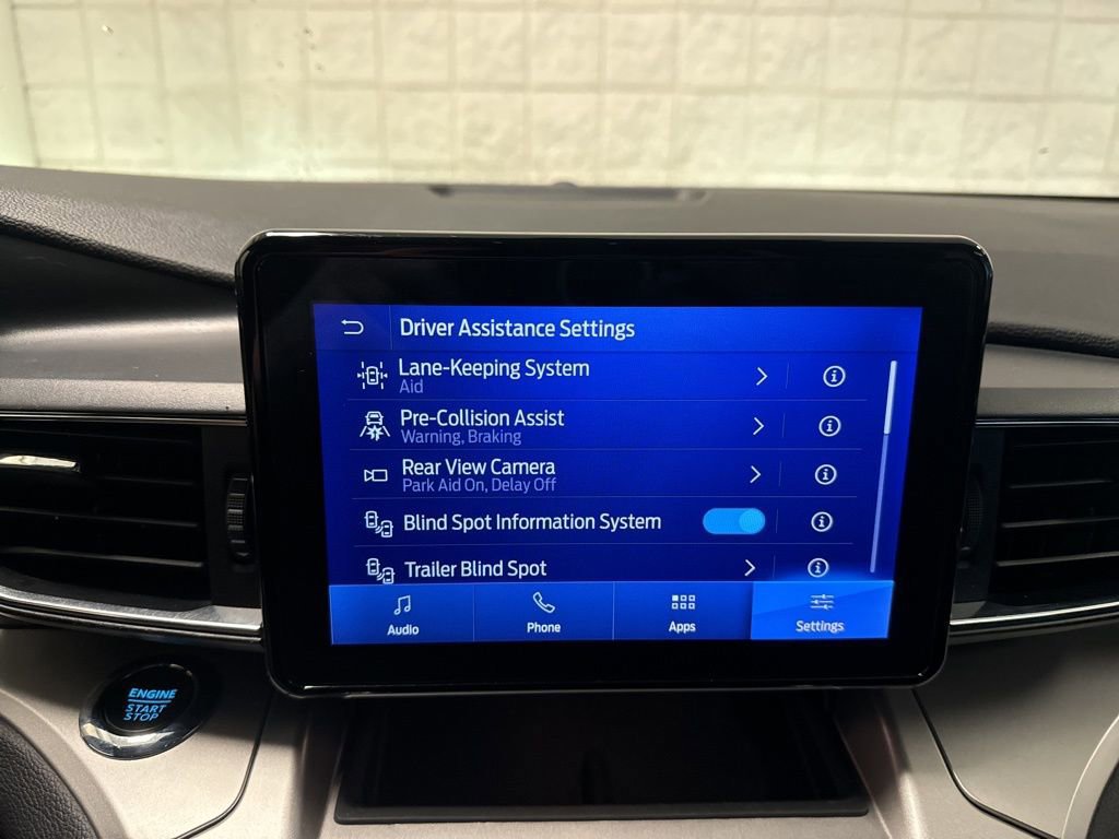 Certified 2022 Ford Explorer XLT w/ Equipment Group 202A image 33