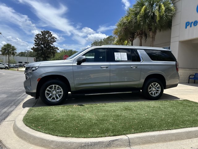 Used 2024 Chevrolet Suburban LT AWD/4WD image 10
