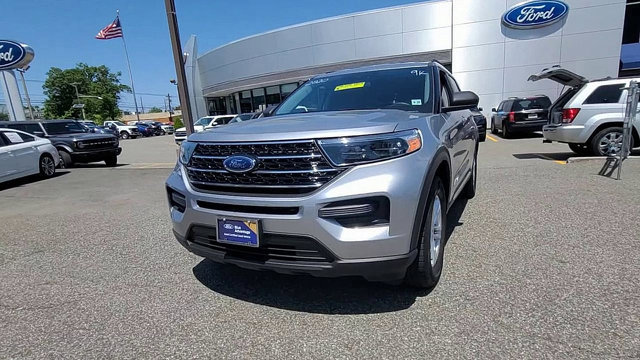 Certified 2020 Ford Explorer XLT w/ Comfort Package image 3