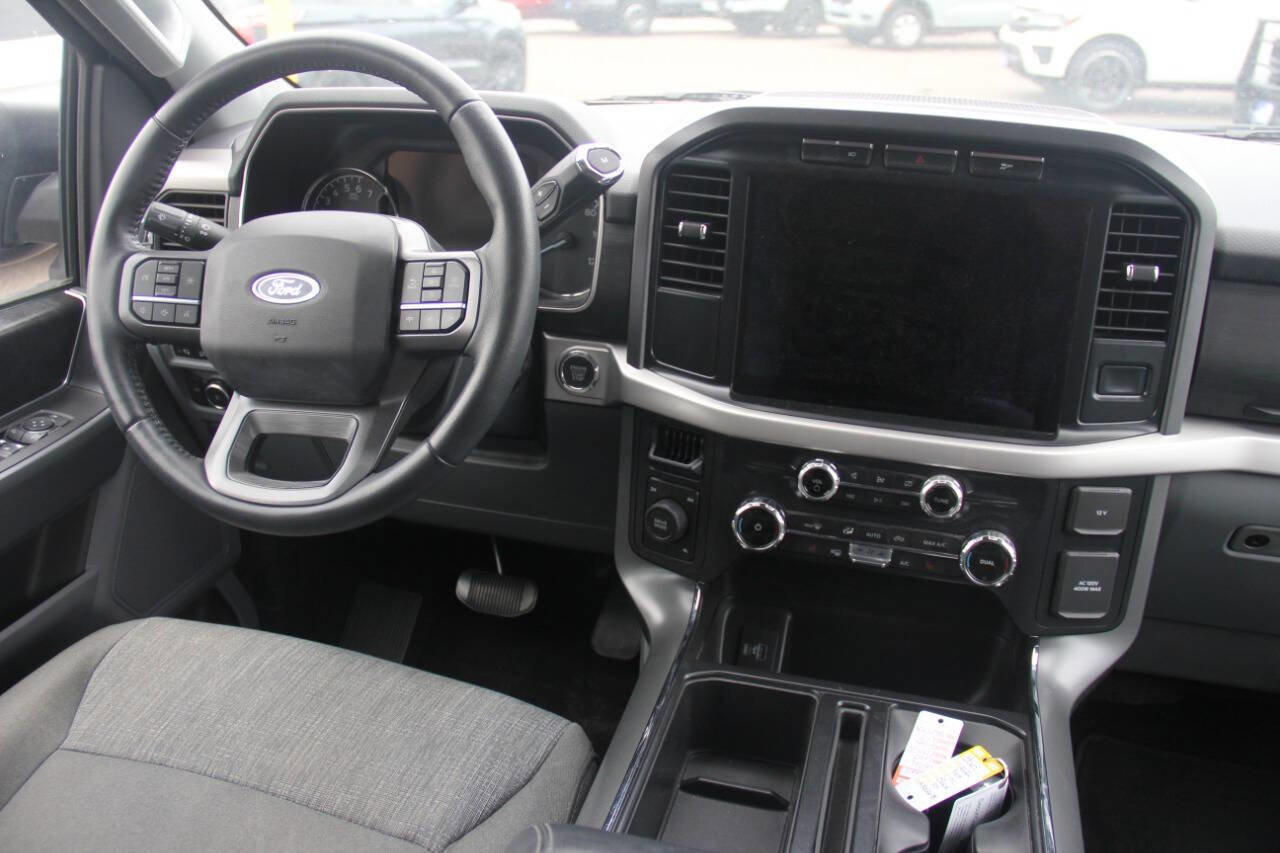 Certified 2022 Ford F150 XLT w/ Equipment Group 302A High image 17