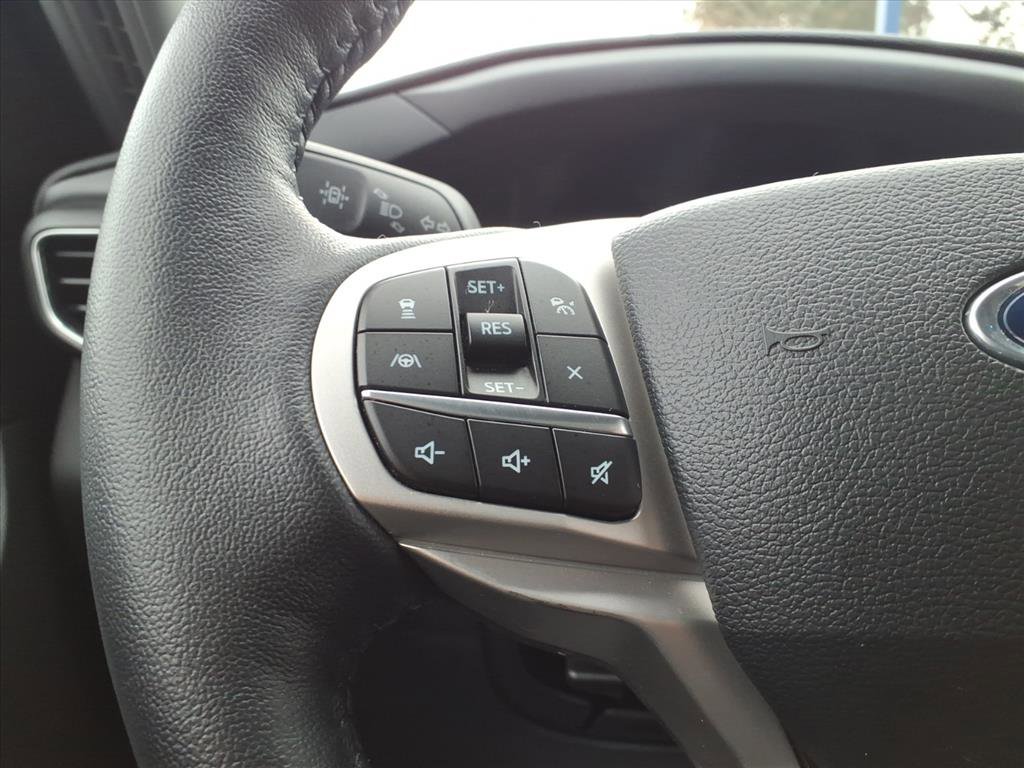 Certified 2023 Ford Explorer XLT w/ Equipment Group 202A image 18