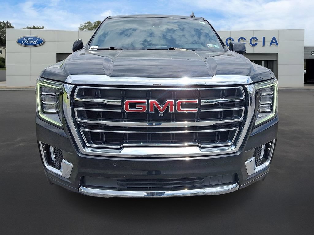 Used 2022 GMC Yukon SLT w/ SLT Luxury Package AWD/4WD image 2