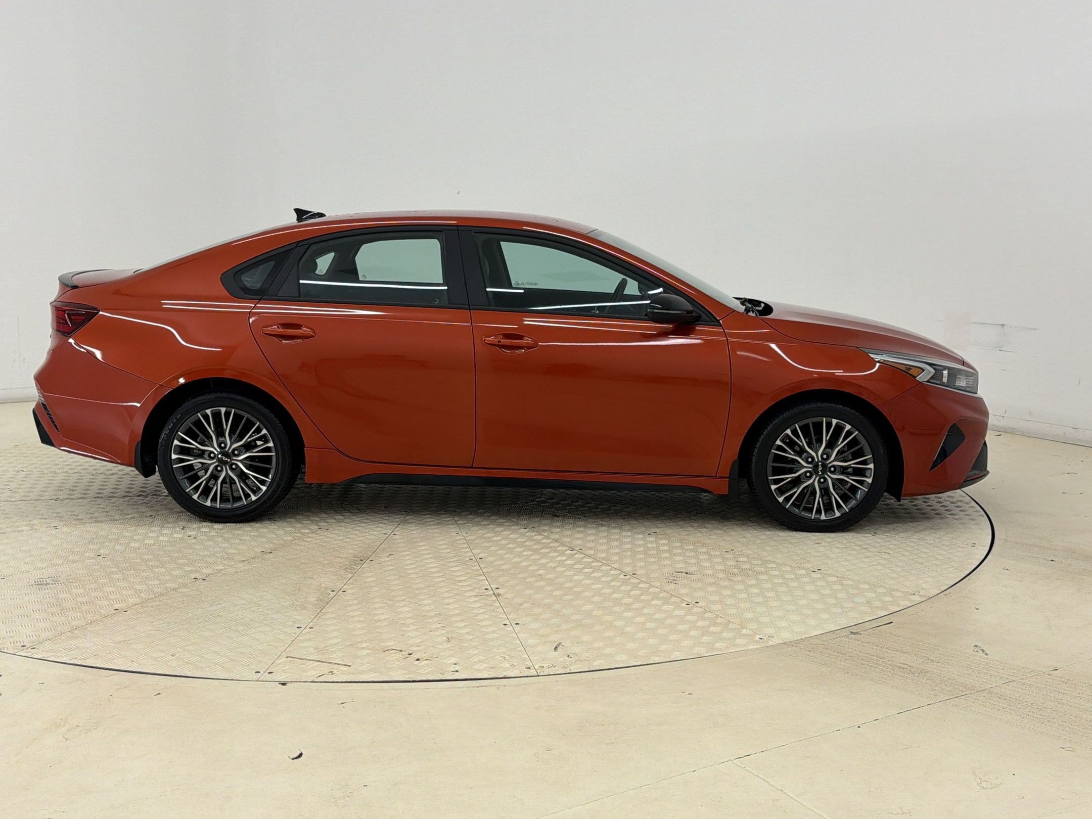 Used 2023 Kia Forte GT-Line FWD image 8