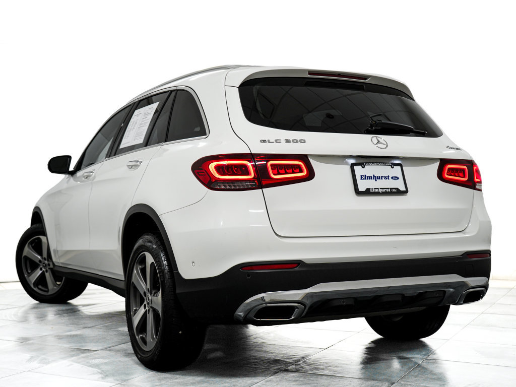 Used 2022 Mercedes-Benz GLC 300 4MATIC w/ Premium Package Lite image 5