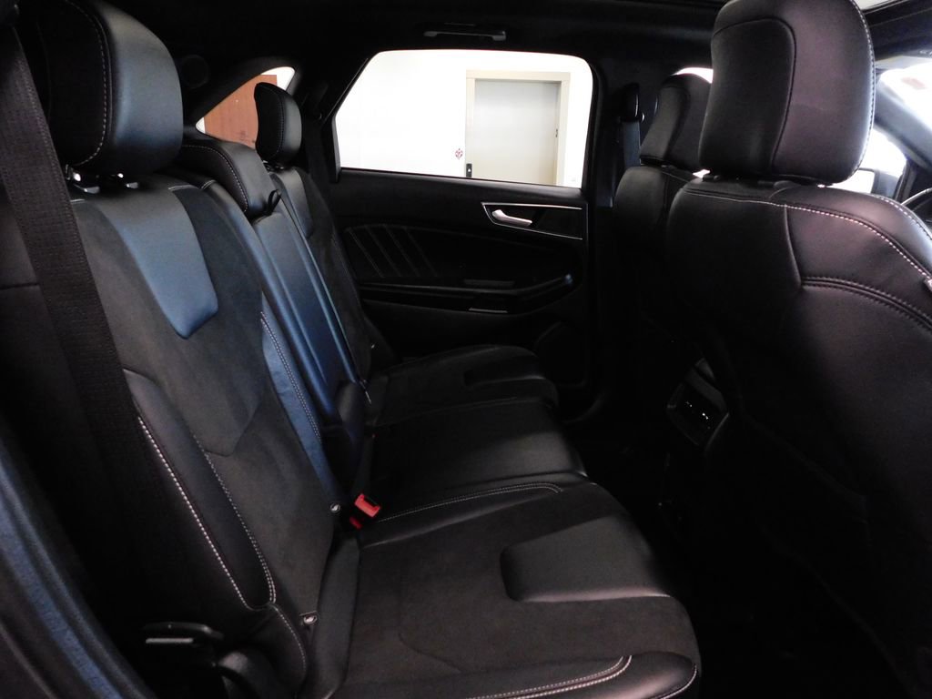 Certified 2022 Ford Edge ST w/ Equipment Group 401A AWD/4WD image 59