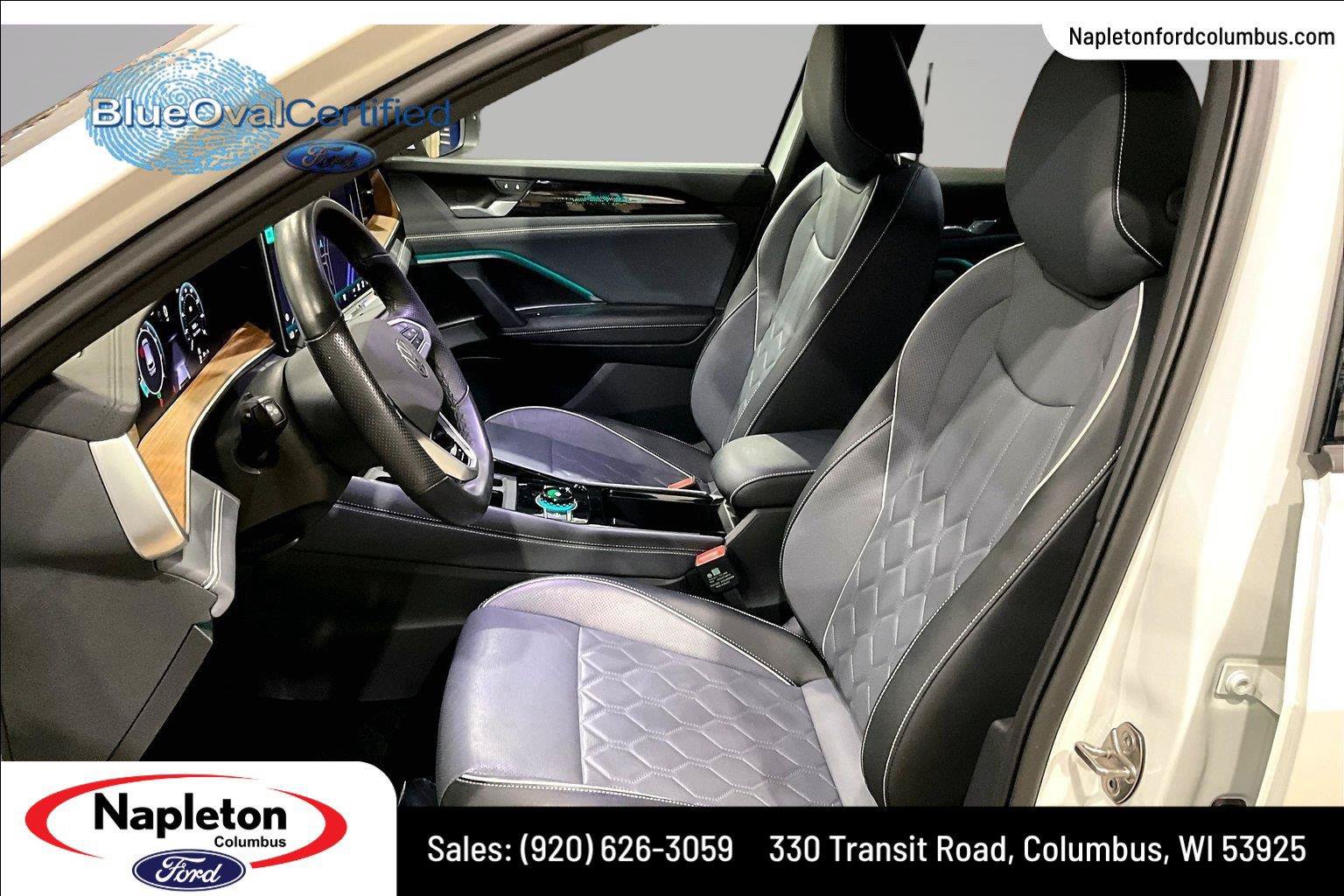 Used 2025 Volkswagen Tiguan SEL R-Line AWD/4WD image 26