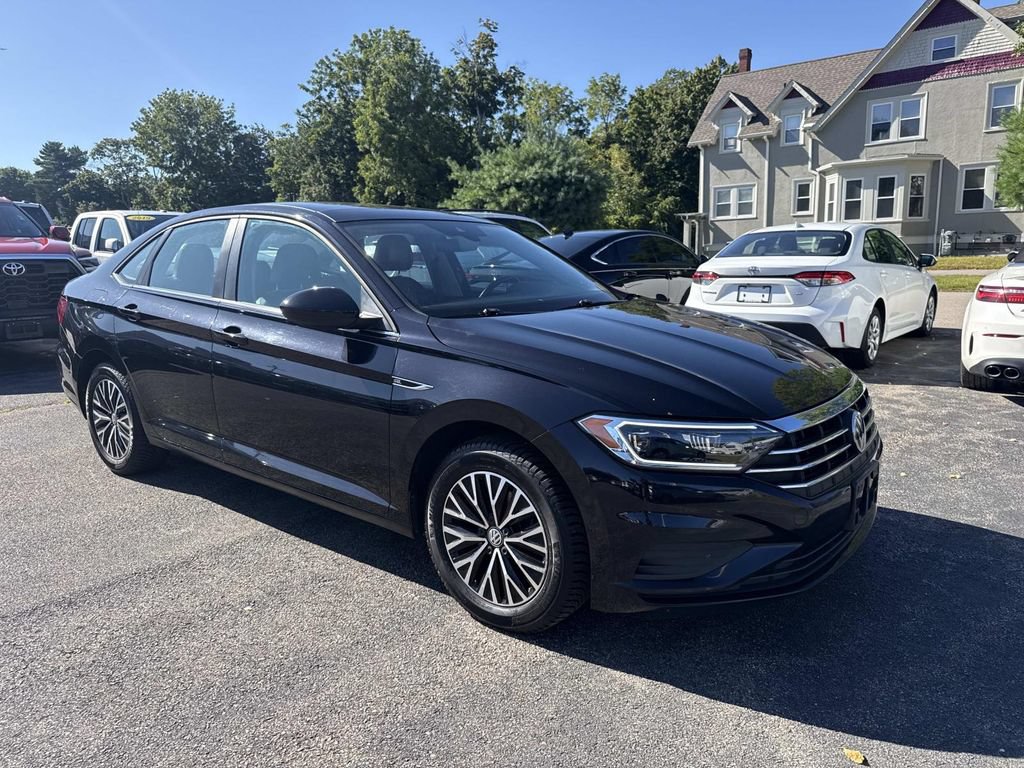 Used 2019 Volkswagen Jetta SEL FWD image 2