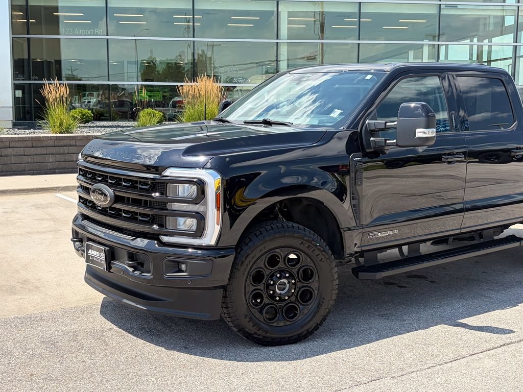 Certified 2024 Ford F250 Lariat w/ Lariat Ultimate Package AWD/4WD image 2