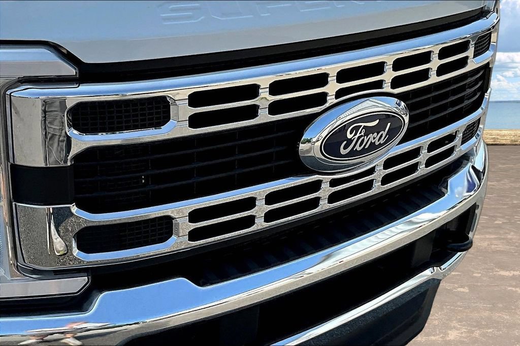 Certified 2025 Ford F250 XLT AWD/4WD image 35