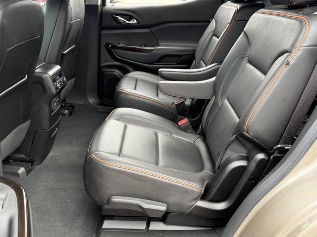 Used 2023 GMC Acadia AT4 w/ Technology Package AWD/4WD image 7